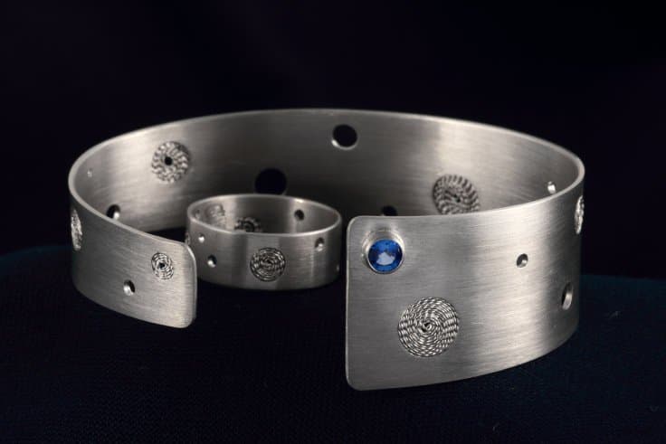 Anhänger; Silber und Onyx